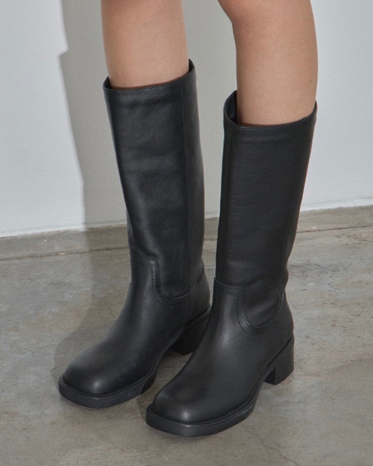 Roc Ridge Black Leather Knee High Boot