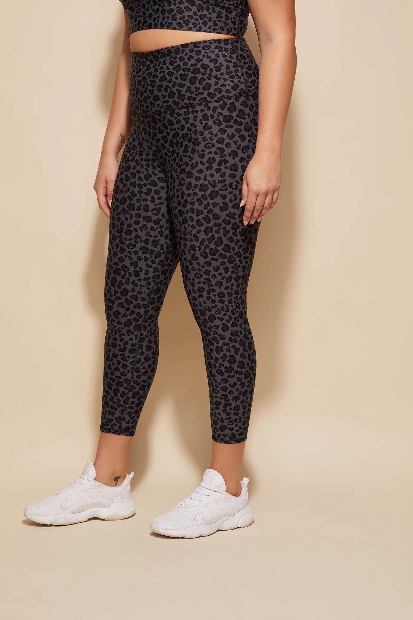 DK Active Utopia Print Leopard Smoke